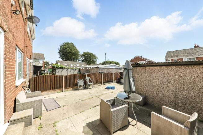3 bed Semi-Detached for sale Image 11