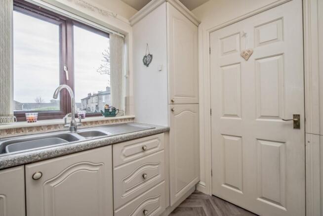 2 bed Retirement Property for sale Image 8