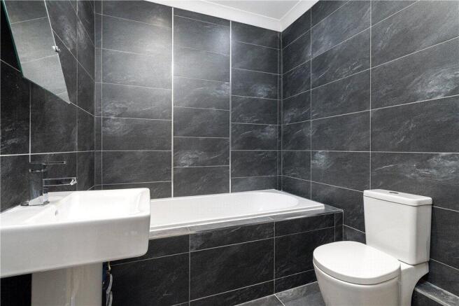 5 bed Terraced for sale Image 10
