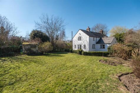An charming detached family home in Sarn Nr. Malpas