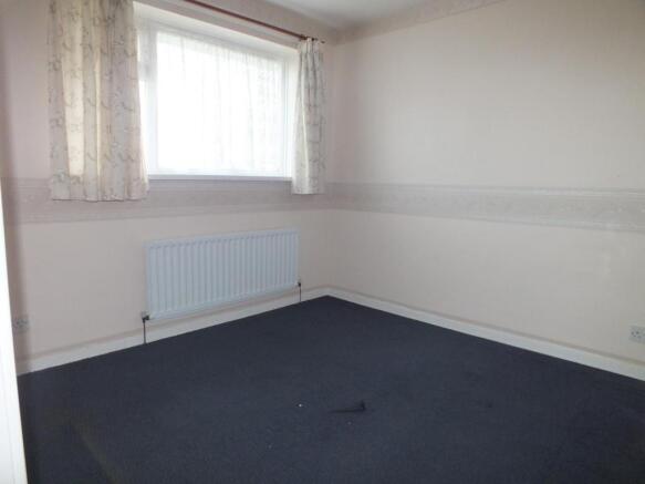 bed 2 (rear)