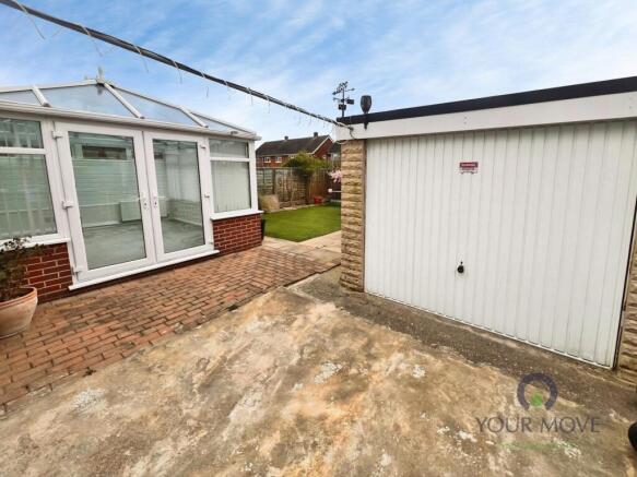 Garage/Garden