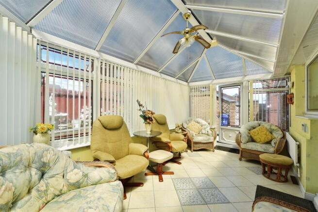 3 bed Detached Bungalow for sale Image 6