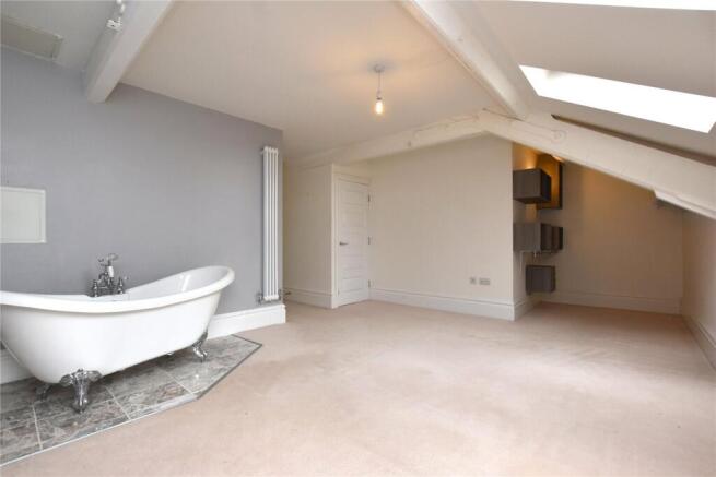 2 bed Apartment for sale Image 11
