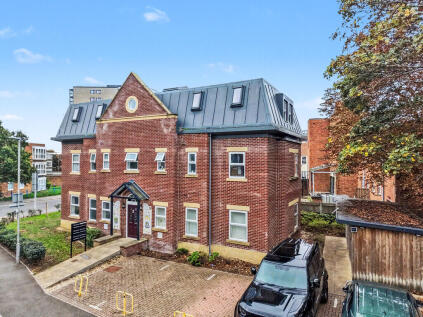 2 Globe Lane