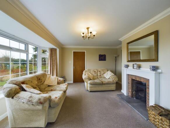 3 bed Detached Bungalow for sale Image 8
