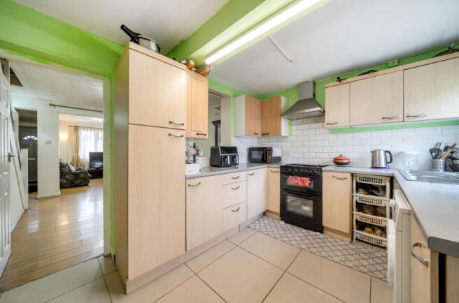 1389002-7-693fff2...