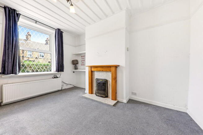 2 bed Detached for sale Image 6