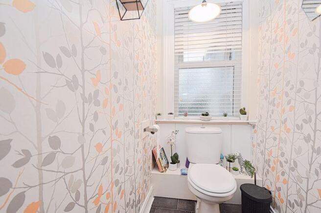 Cloakroom/ WC 