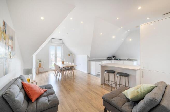 Davidson Frost-Wellings, DFW, Oakwood House, Livin