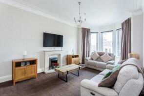 3f2, 31, Meadowbank Crescent, Willowbrae, Edinburgh EH8 7AJ