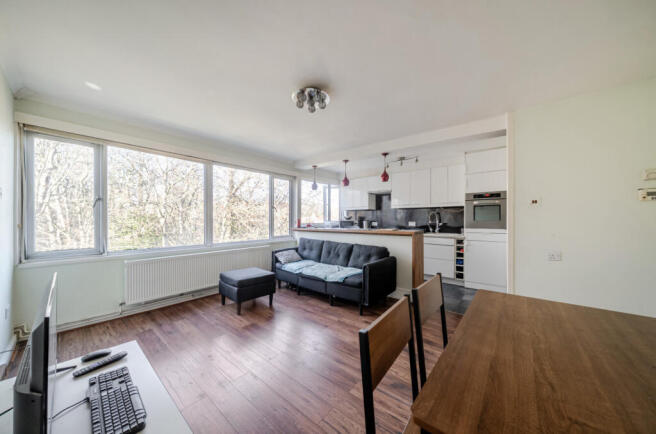 1386948-8-69453b7...