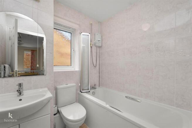 3 bed Detached for sale Image 11