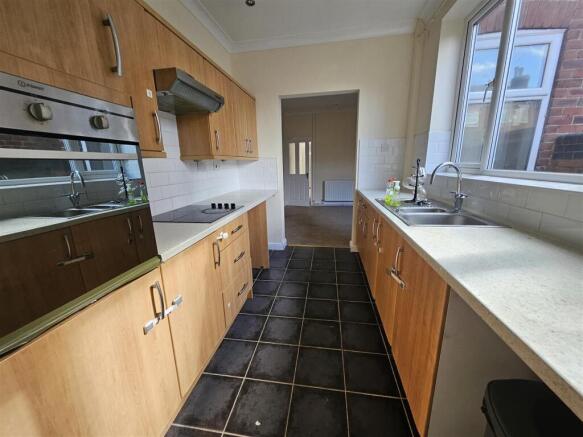 3 bed Terraced for sale Image 4