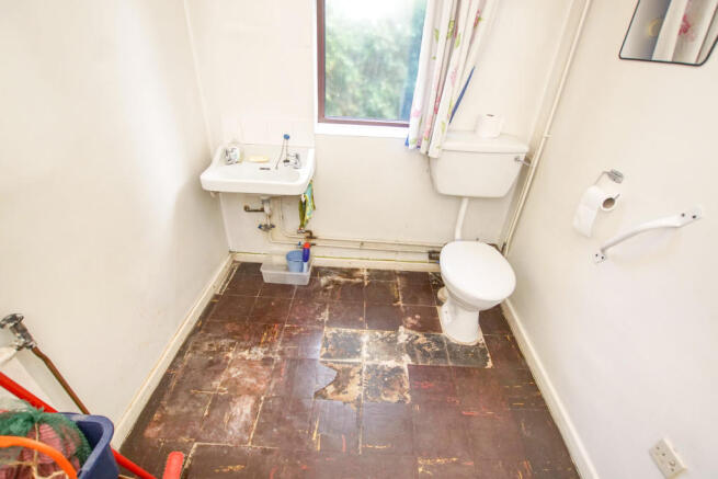 Cloakroom/Utility