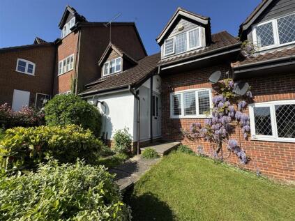 Wadnall Way, Knebworth