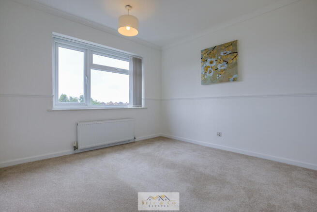 3 bed Semi-Detached for sale Image 10