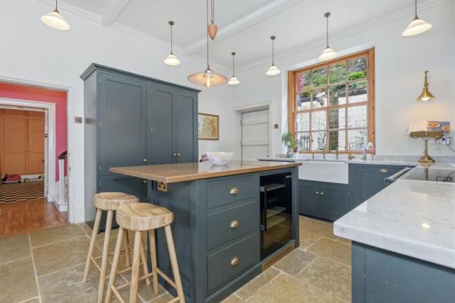 5 bed Character Property for sale Image 7