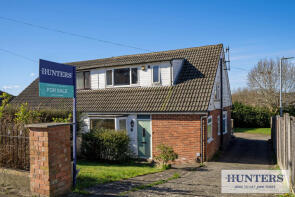 25, Banksfield Avenue, Yeadon, Leeds LS19 7JX
