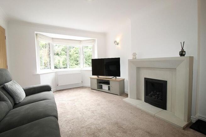 4 bed Detached for sale Image 4