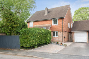 2, Long Barrow Close, Winchester SO21 3ED