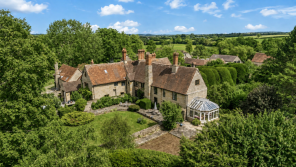 Manor House, Bidford Road, Evesham WR11 8LQ