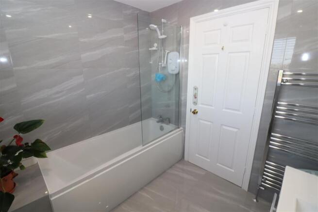 Bathroom / WC