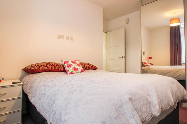 1 bed Apartment for sale Image 8