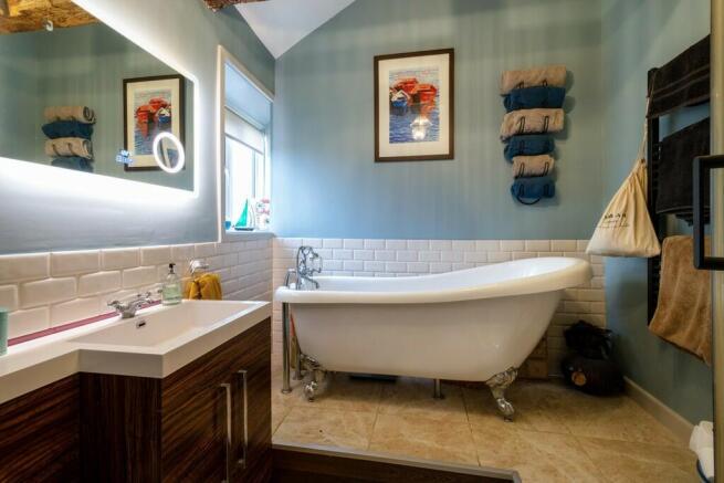 Bramley Cottage-2...