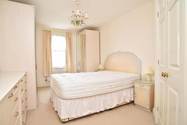 1 bed Flat for sale Image 4