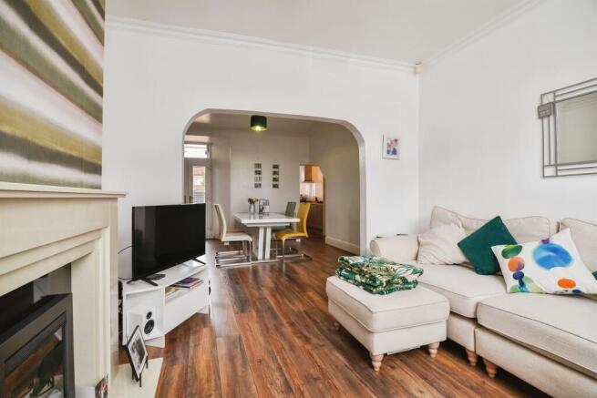 3 bed Terraced for sale Image 8
