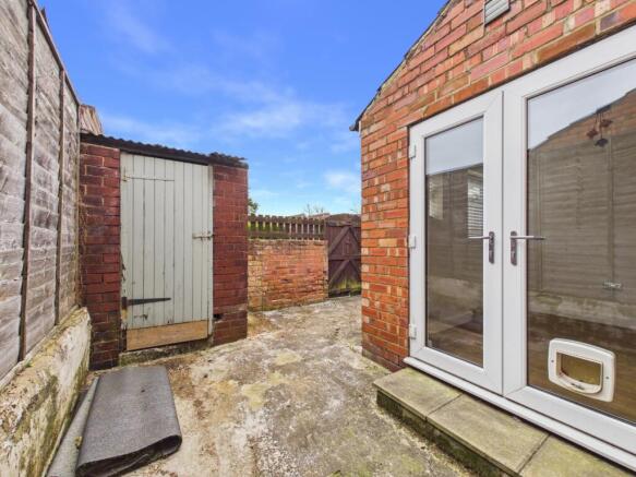 2 bed Terraced for sale Image 11