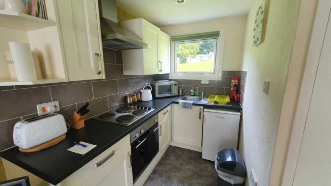 28  Bowood Park photo 3