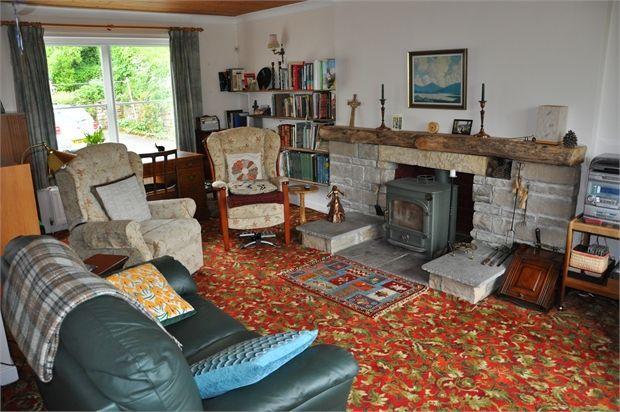 Lounge & Dining