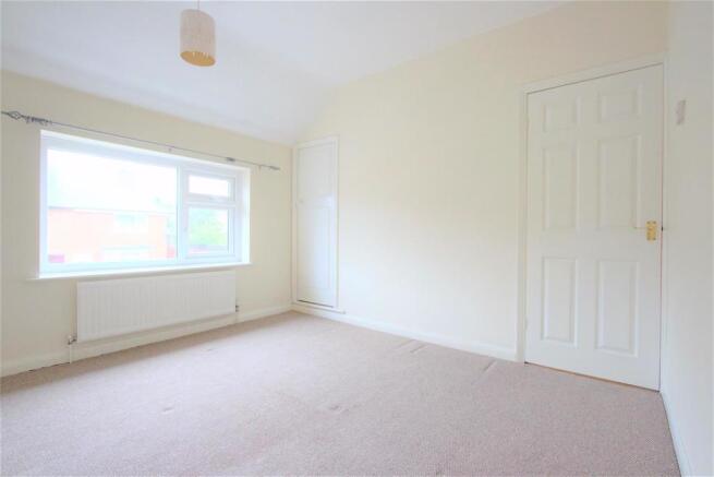 Bedroom 1 - 5.jpg