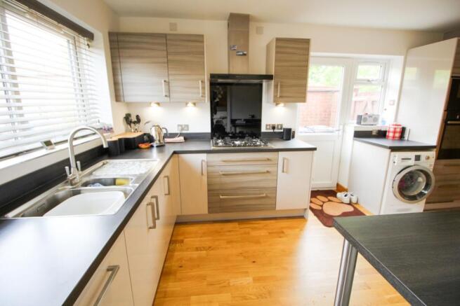 Kitchen/Breakfast