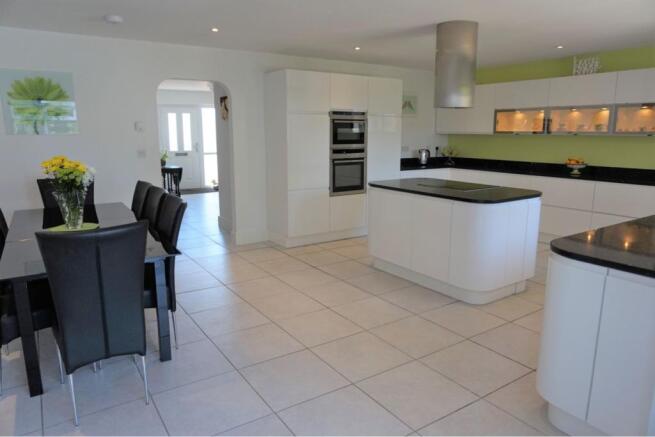 Kitchen/Dining Room