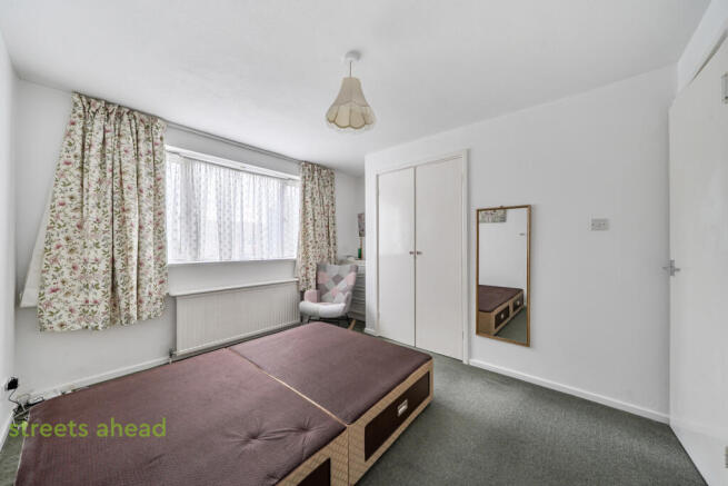 Inglewood, Pixton Way, Croydon, CR0 photo 4