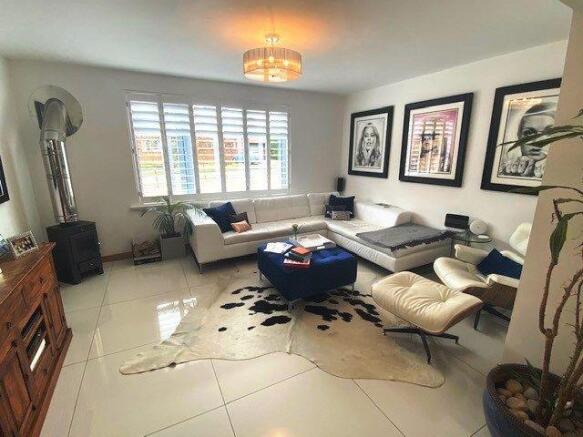 SITTING ROOM