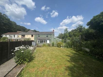 Main Street, Crumlin, NP11