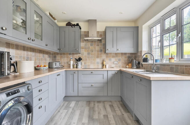 1314206-17-685bdb...