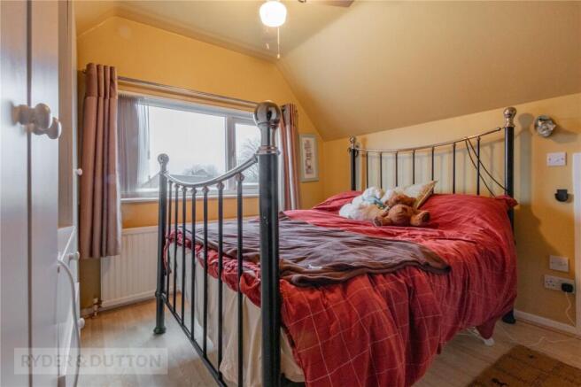2 bed Detached for sale Image 7