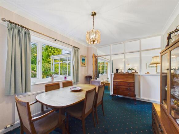 4 bed Detached for sale Image 7