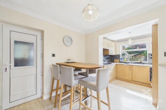 3 bed Link Detached House for sale Image 4
