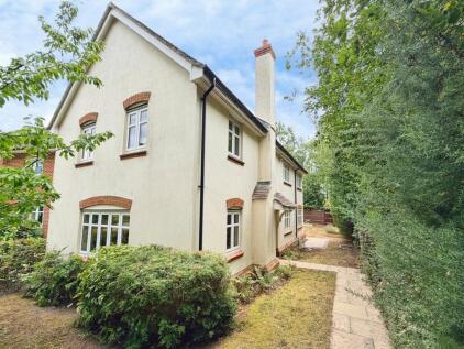 Farleigh Wallop Drive, Fleet, Hampshire, GU51