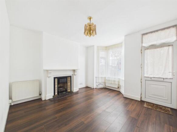 Living Room.jpg