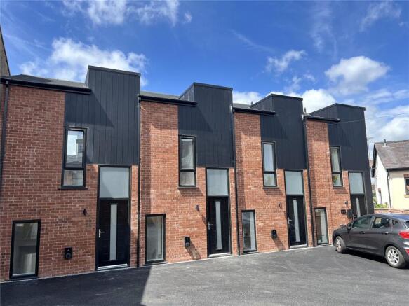 2 bedroom House for sale