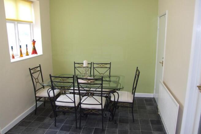 Kitchen/dining