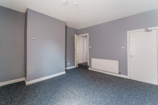 4 bed Terraced to rent Image 6