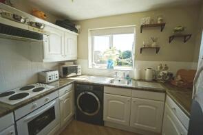 28, Mytton Grove, Tipton DY4 9TF